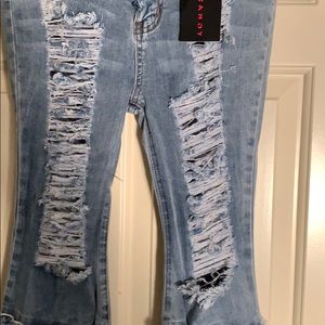 Distress jeans